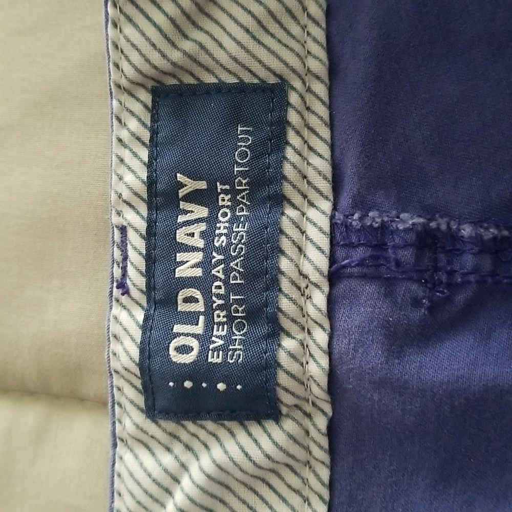 Old Navy Everyday Shorts - Picture 9 of 13